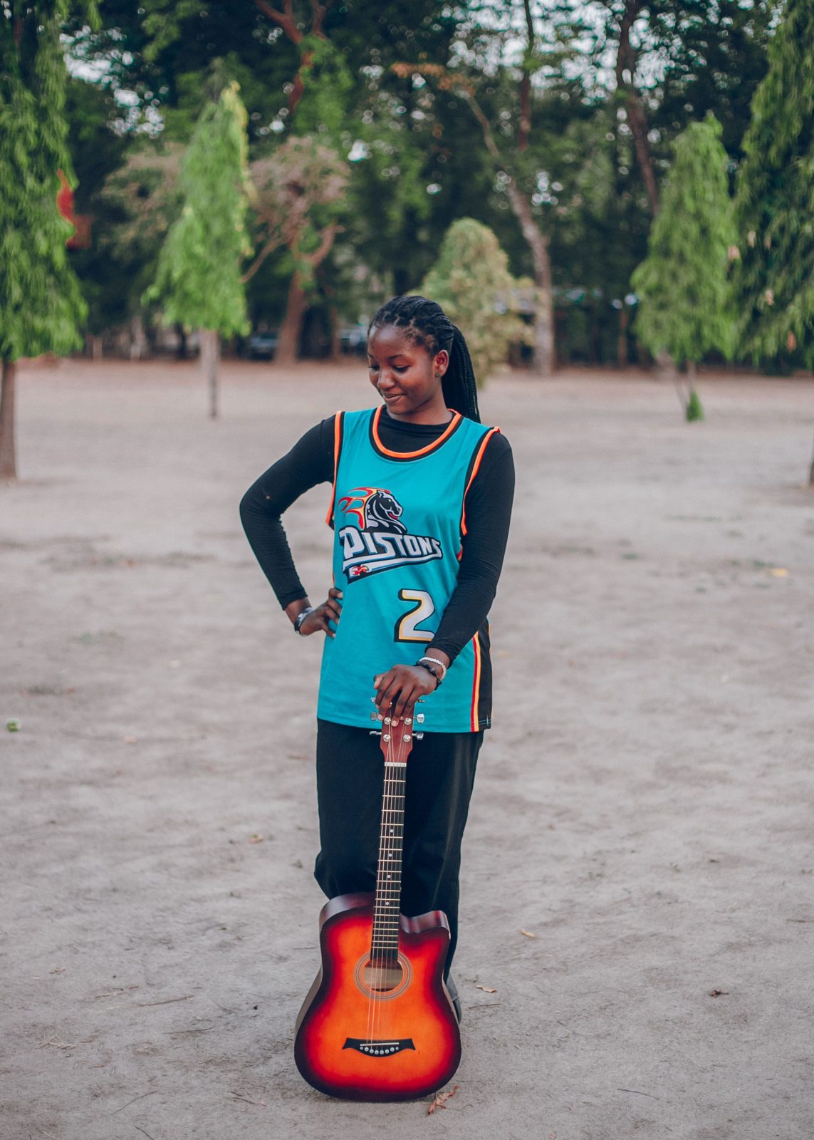 Adolescente avec sa guitare